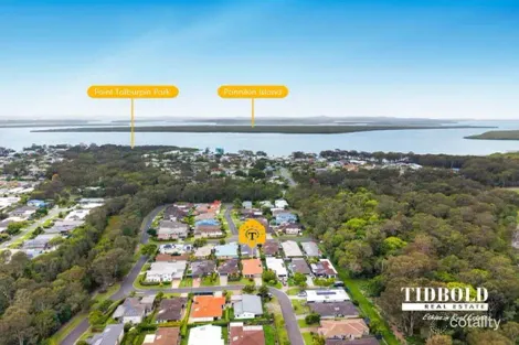 65 Azure Ave, Redland Bay, QLD 4165
