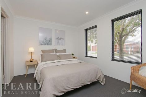 Property photo of 1 Batsford Way Canning Vale WA 6155