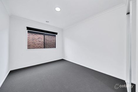 Property photo of 24 Cromarty Crescent Kalkallo VIC 3064