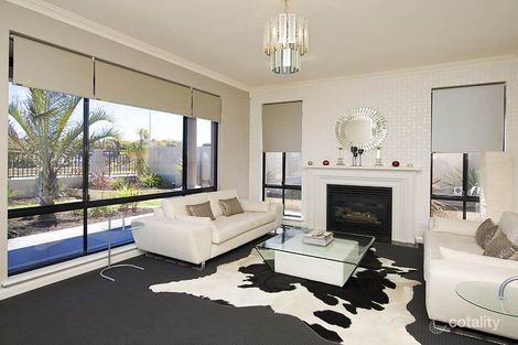 Property photo of 37 Seaward Loop Sorrento WA 6020