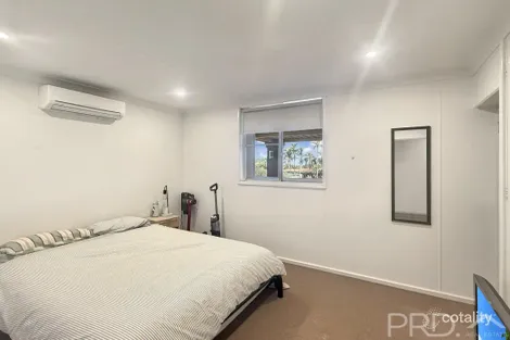 Property photo of 9 Forrest Crescent Dampier WA 6713