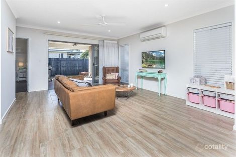 Property photo of 14 Antelope Street Dakabin QLD 4503