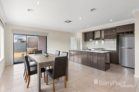 1 Abbeygate Dr, Werribee, VIC 3030