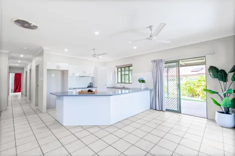 Property photo of 19 Lancewood Street Rosebery NT 0832