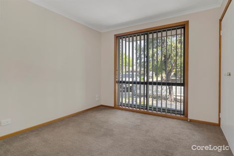Property photo of 8 Thames Boulevard Werribee VIC 3030