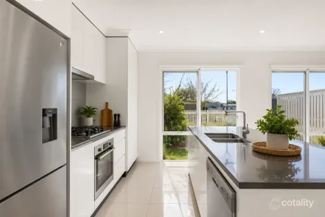 Property photo of 74 Forest Drive Pimpama QLD 4209