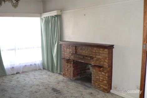 Property photo of 10 Brinkley Avenue Wendouree VIC 3355