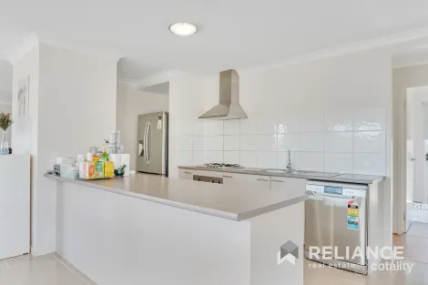 Property photo of 4 Trigg Way Point Cook VIC 3030