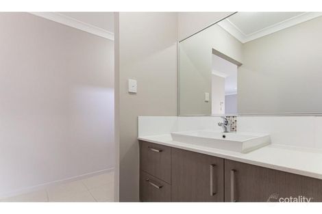 Property photo of 121 Wanda Road Upper Mount Gravatt QLD 4122