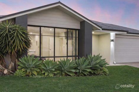 21 Aquinnah Way, Wellard, WA 6170