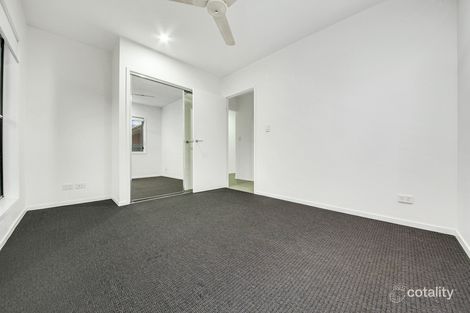 Property photo of 4 Boonderee Place New Auckland QLD 4680