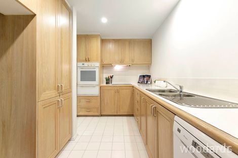 Property photo of 1/30 The Avenue Windsor VIC 3181