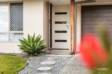 Property photo of 16 Winchester Crescent Pimpama QLD 4209