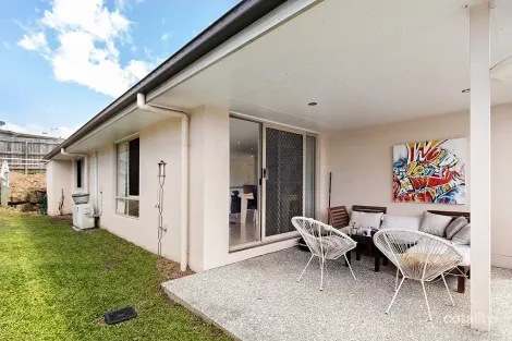 Property photo of 16 Winchester Crescent Pimpama QLD 4209