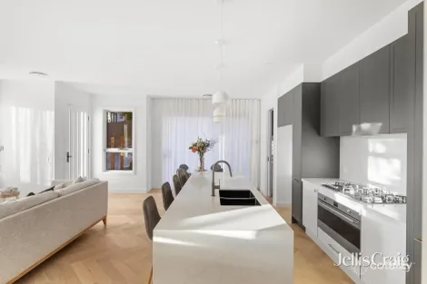 Property photo of 1 Bird Street Eltham VIC 3095