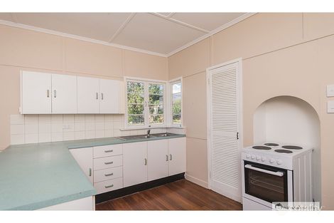 Property photo of 180 Grimley Street Koongal QLD 4701