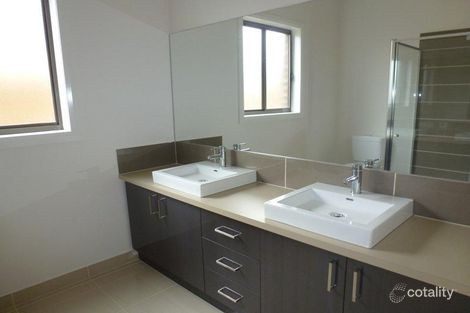 Property photo of 13 Kalamunda Court Harkness VIC 3337