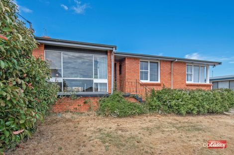 Property photo of 19 Van Diemens Crescent Park Grove TAS 7320