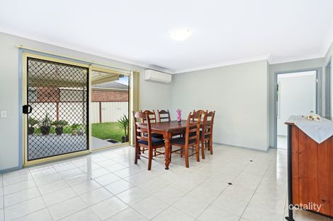 Property photo of 34 Streeton Drive Metford NSW 2323