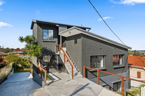 2/25 Lake Heights Rd, Lake Heights, NSW 2502