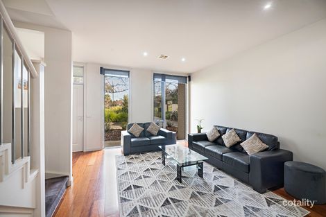 Property photo of 13/40 Springthorpe Boulevard Macleod VIC 3085