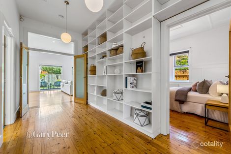Property photo of 21 Wavenhoe Avenue St Kilda East VIC 3183