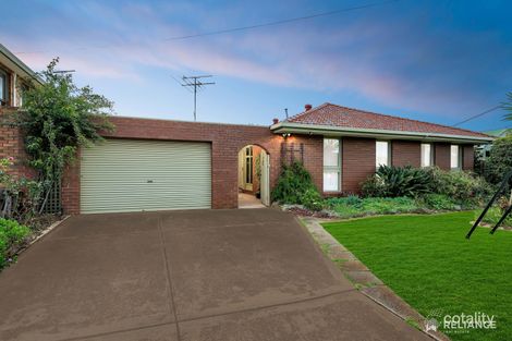 Property photo of 32 Huntingfield Drive Hoppers Crossing VIC 3029