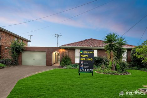 Property photo of 32 Huntingfield Drive Hoppers Crossing VIC 3029