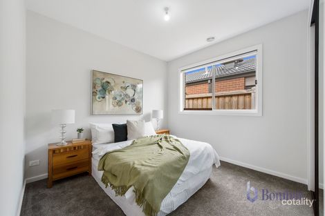 Property photo of 38 Monomeath Drive Mickleham VIC 3064