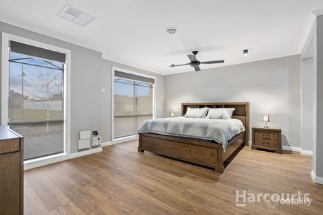 Property photo of 10 Subzero Street Kurunjang VIC 3337