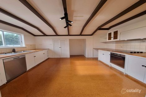 275 James St, Newtown, QLD 4350