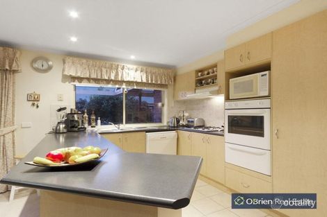 Property photo of 3 Burleigh Drive Narre Warren South VIC 3805