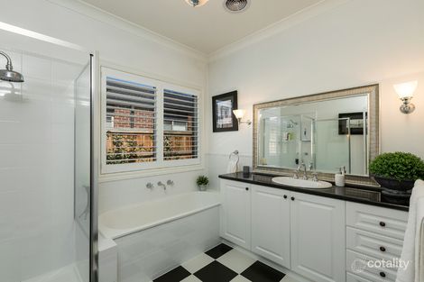 1 Wedderburn Ave, Eynesbury, VIC 3338