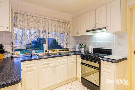 Property photo of 6 Ayres Close Cranbourne North VIC 3977