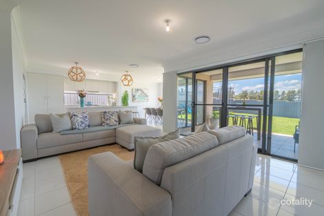 Property photo of 10 Hydrangea Avenue Parkes NSW 2870