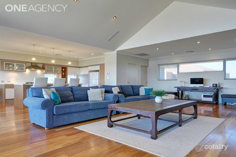 Property photo of 17 Waldorf Ramble Currambine WA 6028