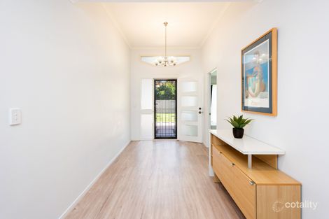 Property photo of 169 Mildura Drive Helensvale QLD 4212