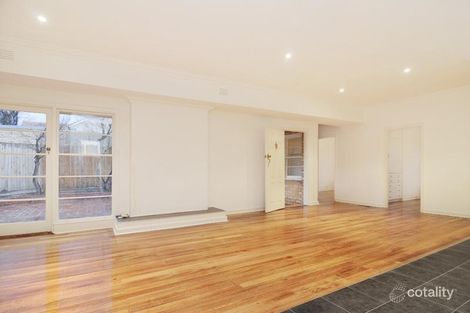 Property photo of 1 Oak Street Surrey Hills VIC 3127