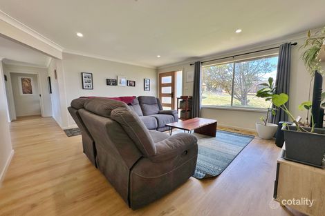 Property photo of 1 Brocade Place Young NSW 2594