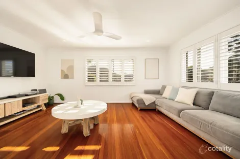 Property photo of 10 Harvard Street Kenmore QLD 4069