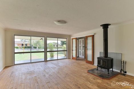 Property photo of 6 Sardon Street Centenary Heights QLD 4350