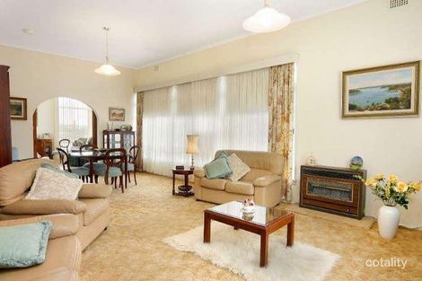 Property photo of 32 Inglebar Avenue Allambie Heights NSW 2100