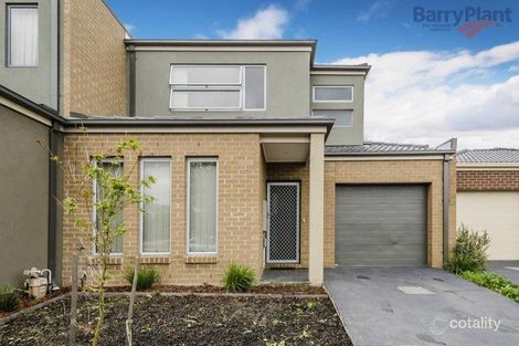 9/2 Cordner Way, Point Cook, VIC 3030