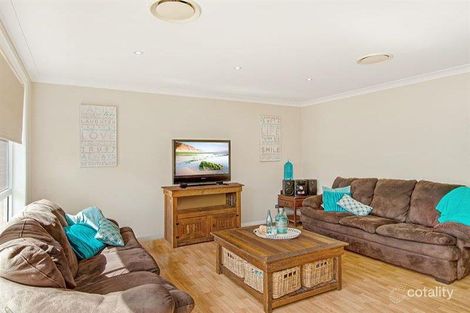 Property photo of 57 Waterside Drive Woongarrah NSW 2259