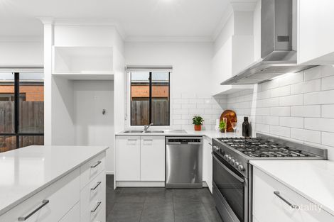 Property photo of 45 Middleton Road Armstrong Creek VIC 3217