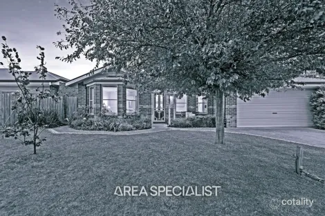 Property photo of 18 Norbert Place Langwarrin VIC 3910