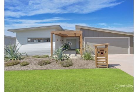 12 Tobago Pde, Lake Cathie, NSW 2445