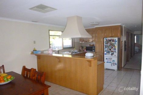 Property photo of 15 Coronata Court Narre Warren VIC 3805