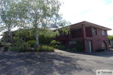 17 Venn St E, Collie, WA 6225