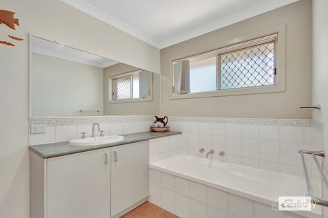 Property photo of 4 Fade Court West Wodonga VIC 3690